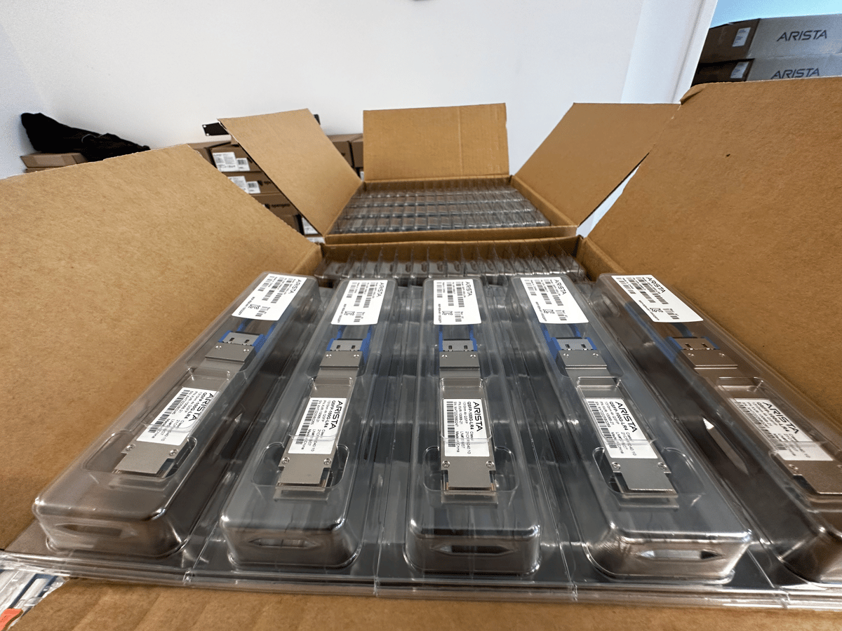Unboxing our Arista hardware at the beginning of 2023